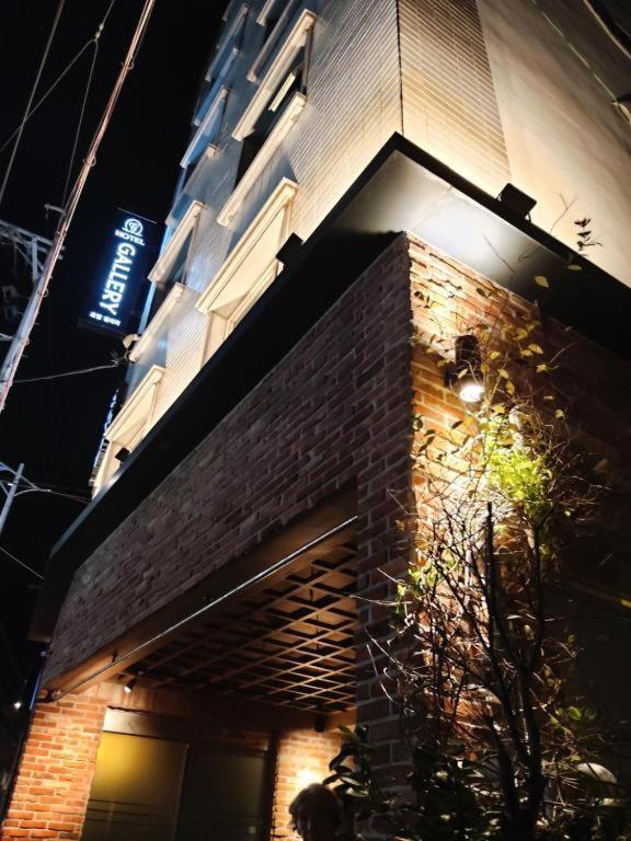 בוסאן Gallery Hotel מראה חיצוני תמונה